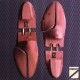 The wooden shoe trees 